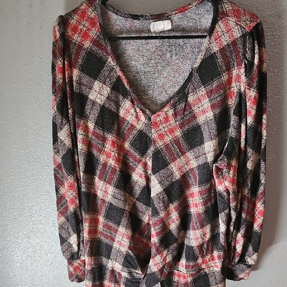 Plaid V-Neck Long Sleeve Top